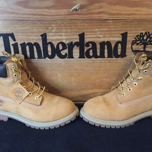 Timberland Classic Boots Women’s Size 9 - Picture 4 of 8